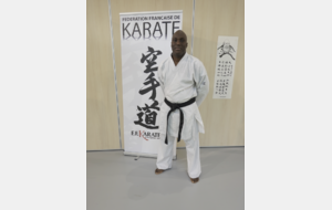 Youssouf
4ème dan Karaté Shotokan
DEJEPS (diplôme d’Etat Jeunesse, d’Education Populaire et Sport). Certificat de body karaté. et de self défense féminine
Cours Karaté combat